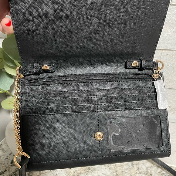 ✨Michael Kors Jet Set Charm Small Phone  Crossbody• Black •Great Condition ✨ - Picture 10 of 11